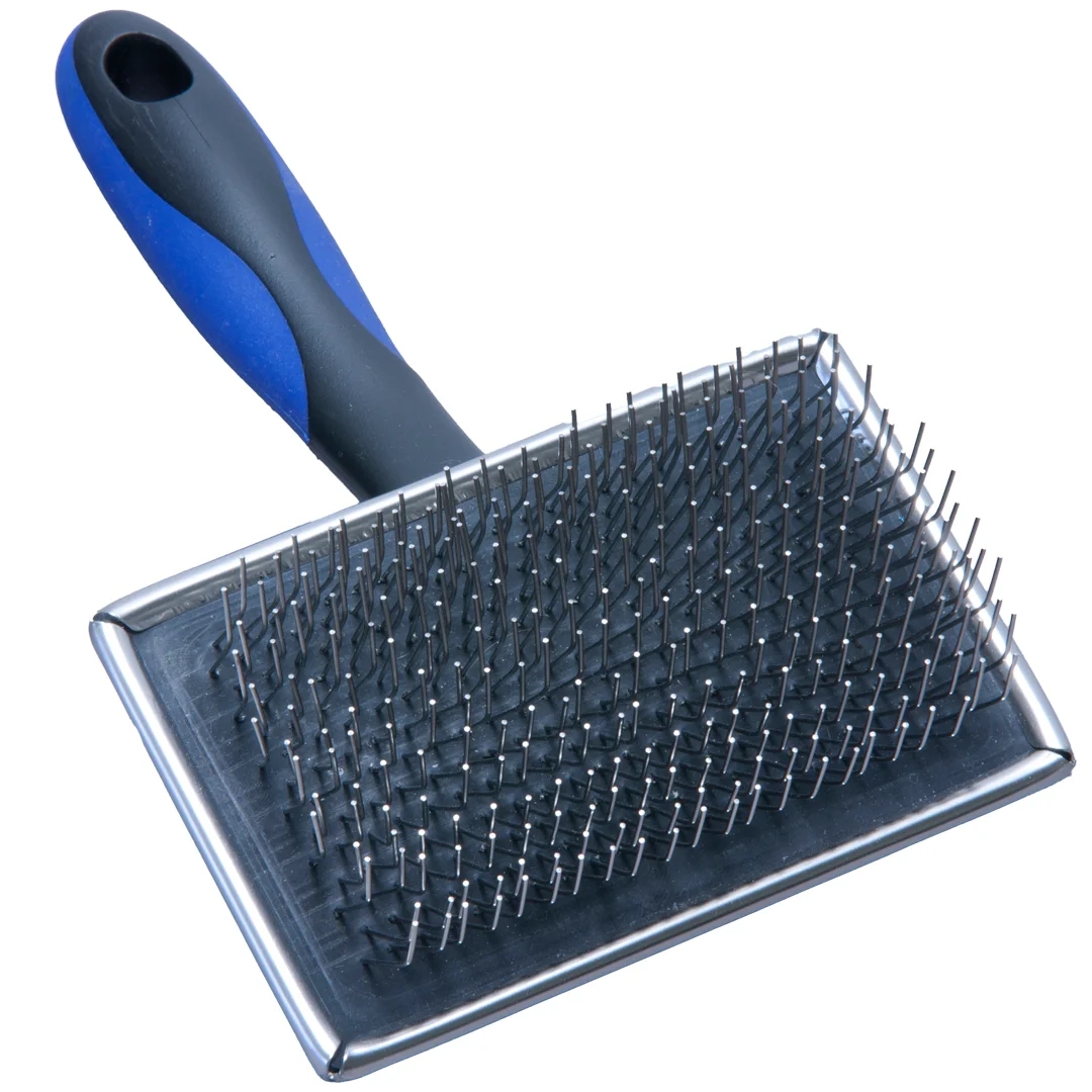 Slicker brush